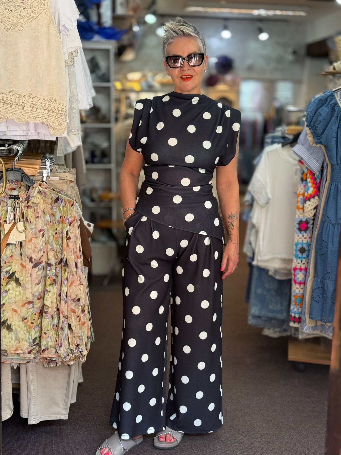 LILY- SPOT SUIT SET