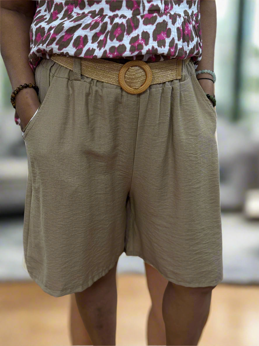 ADINA- BELTED SILKY SHORT I’ll