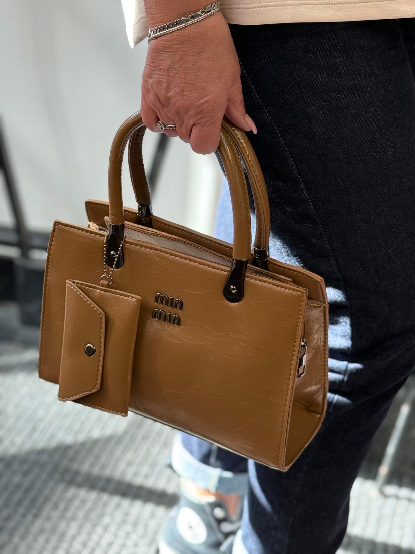 MIN-MIN- VEGAN LEATHER WALLET H/BAG