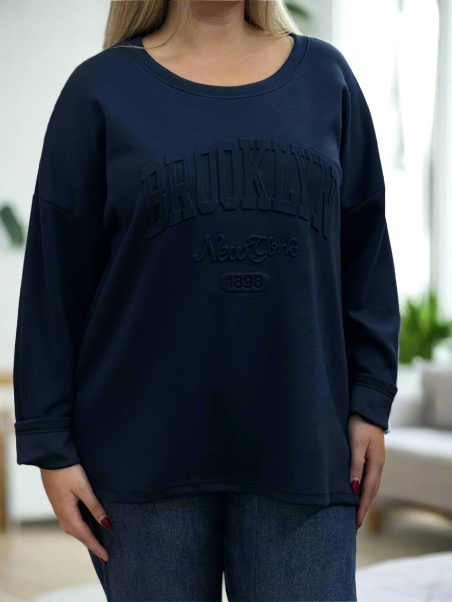 BROOKLYN- EMBOSSED NEW YORK SWEATSHIRT