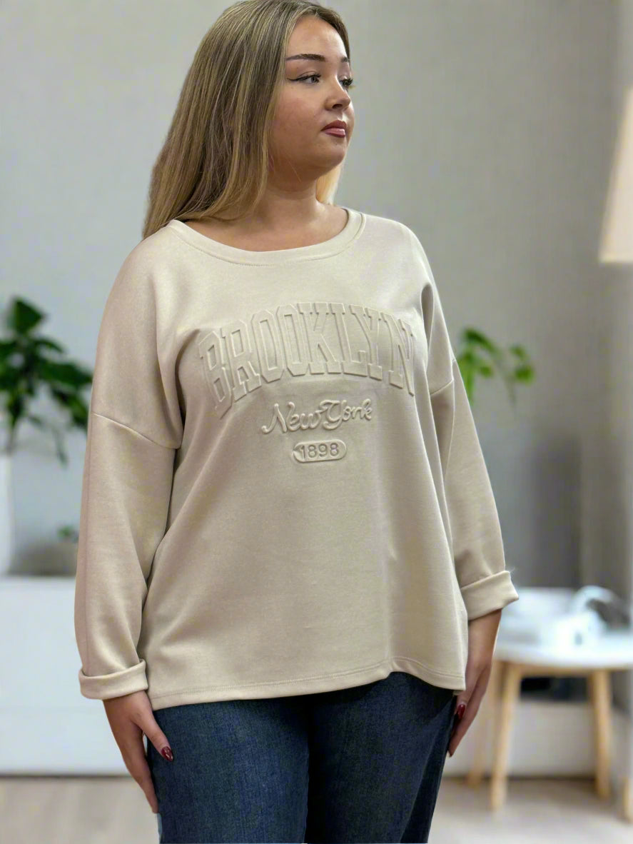 BROOKLYN- EMBOSSED NEW YORK SWEATSHIRT