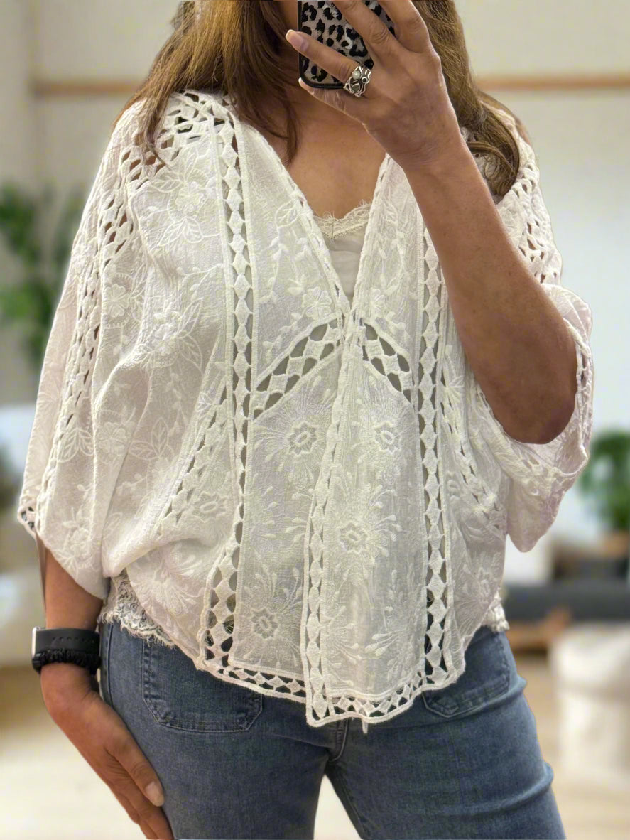 DAISY- COTTON EMB O/S SHRUG