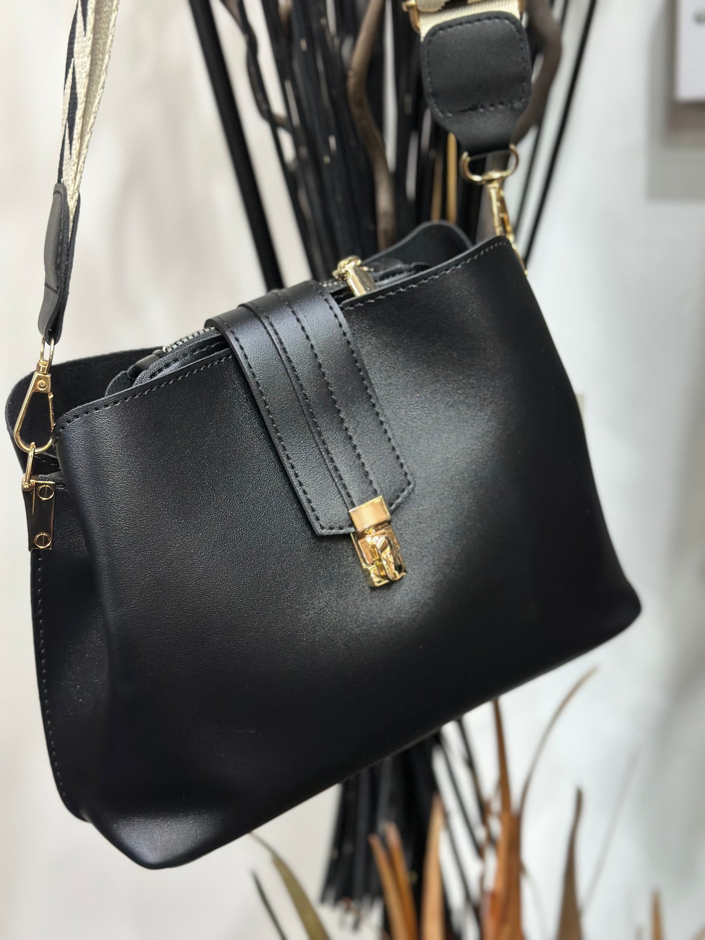 SAMMY- XBODY FLAP/O H/BAG 🛍️