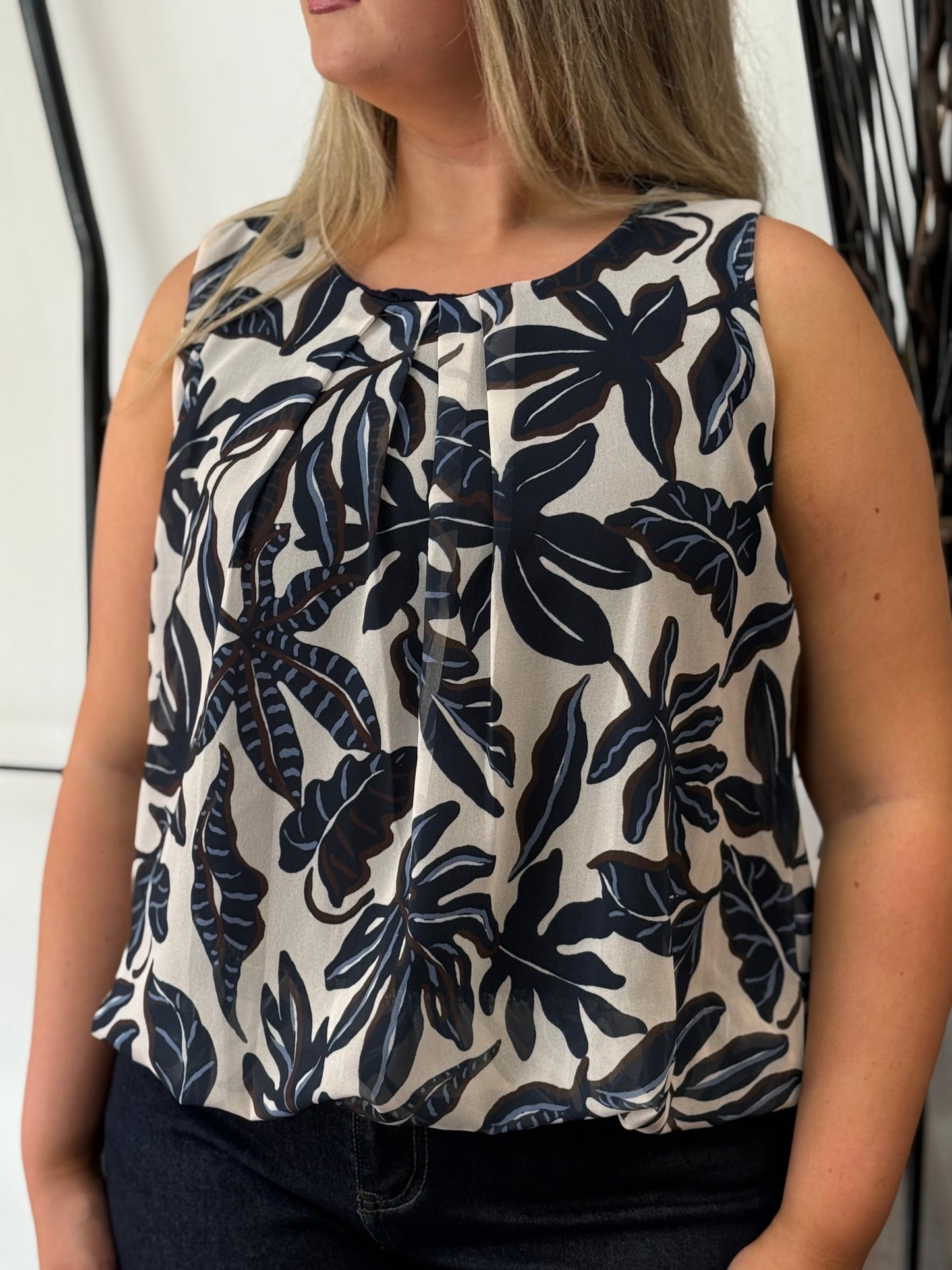 SARA- S/LESS PRINT BUBBLE TOP