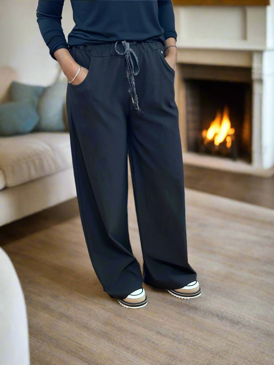 AUBREY WIDE LEG MAGIC TROUSER -