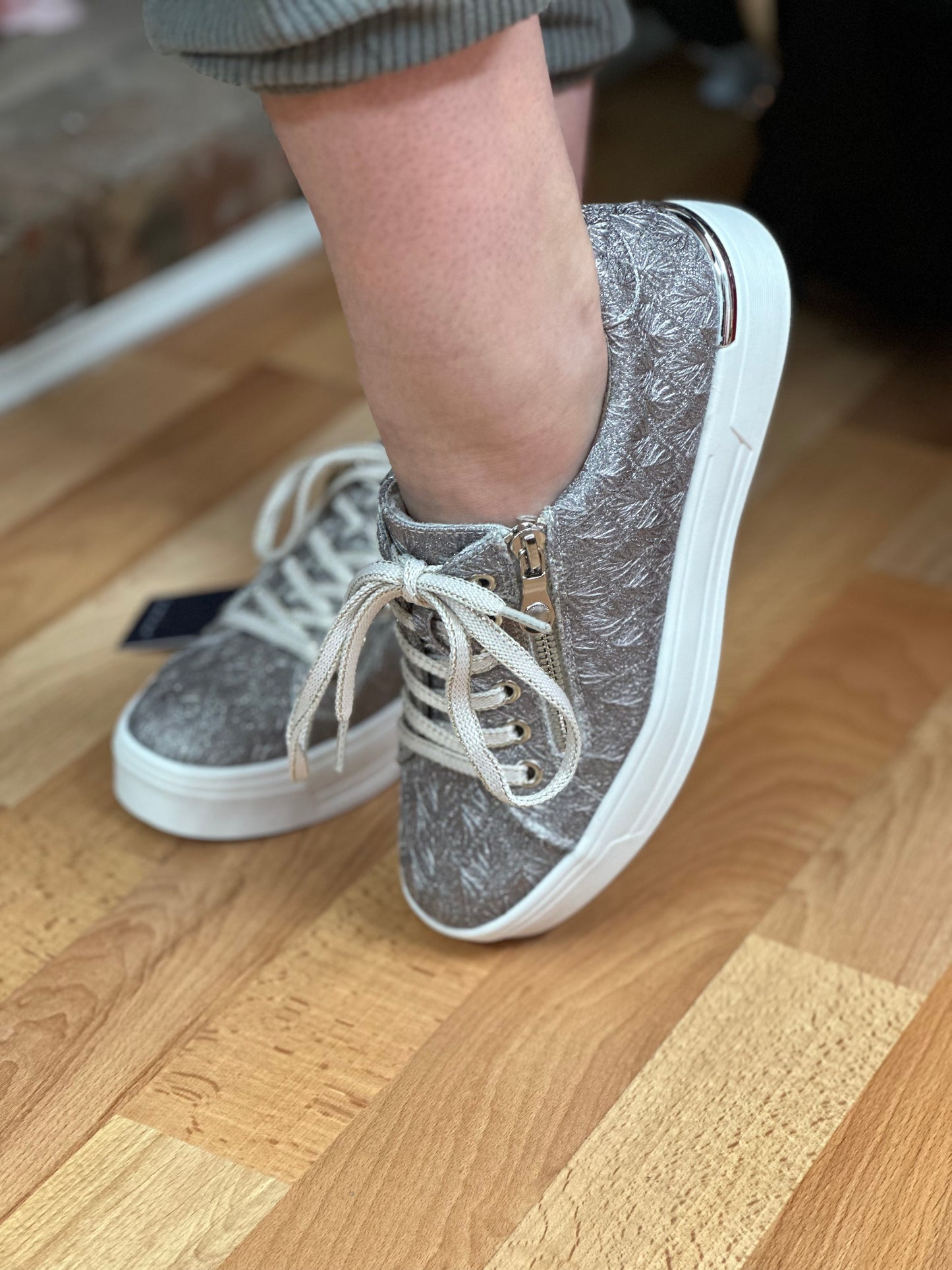 LUNAR LAYNE TRAINER- PEWTER