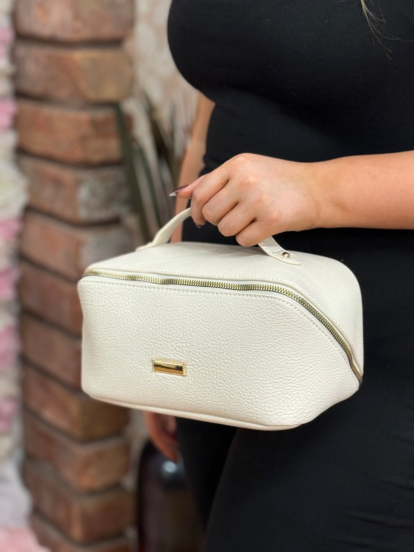JETSETTER COLLECTION MAKEUP BAG