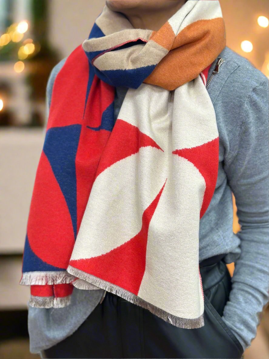 REVERSIBLE D-INSPIRED SCARF