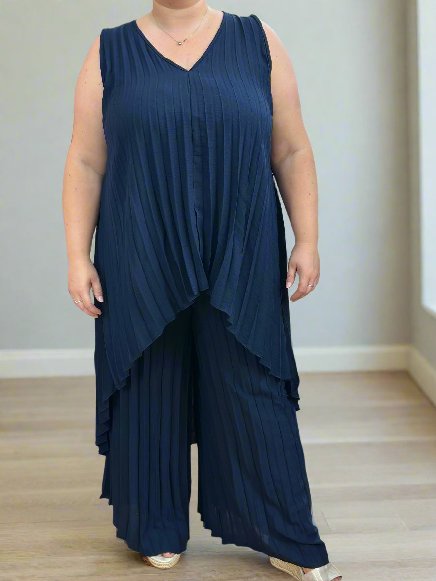 CHESCA PLEATS-KENDRA V NK DIP HEM S/LESS CO-ORD