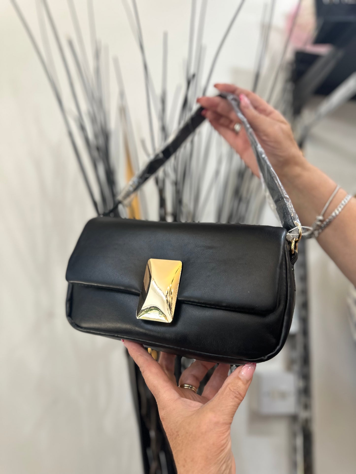 NIKKI SOFT TOUCH GOLD BUCKLE BAG