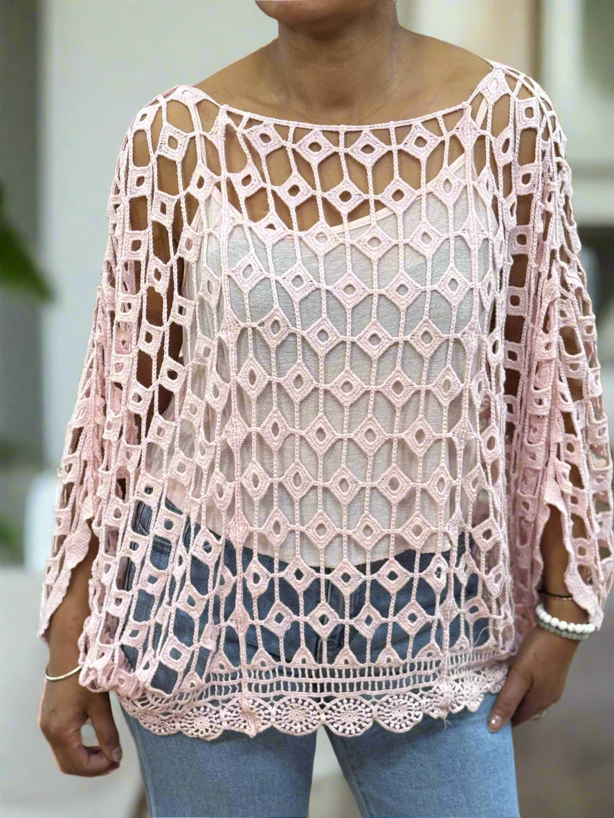 IONA-BW CROCHET TOP