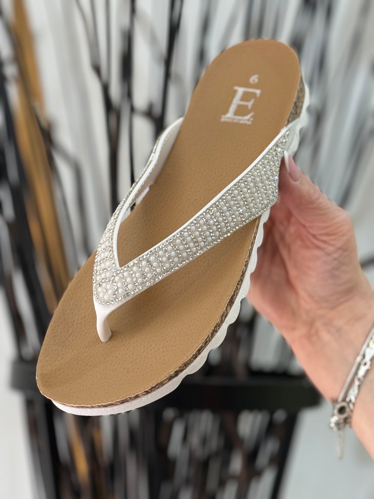 SUNSET THONG SANDAL-SILVER/WHITE