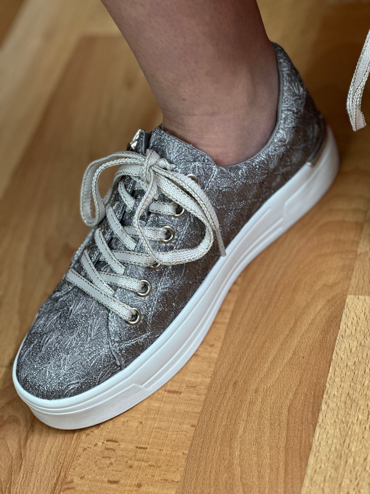LUNAR LAYNE TRAINER- PEWTER