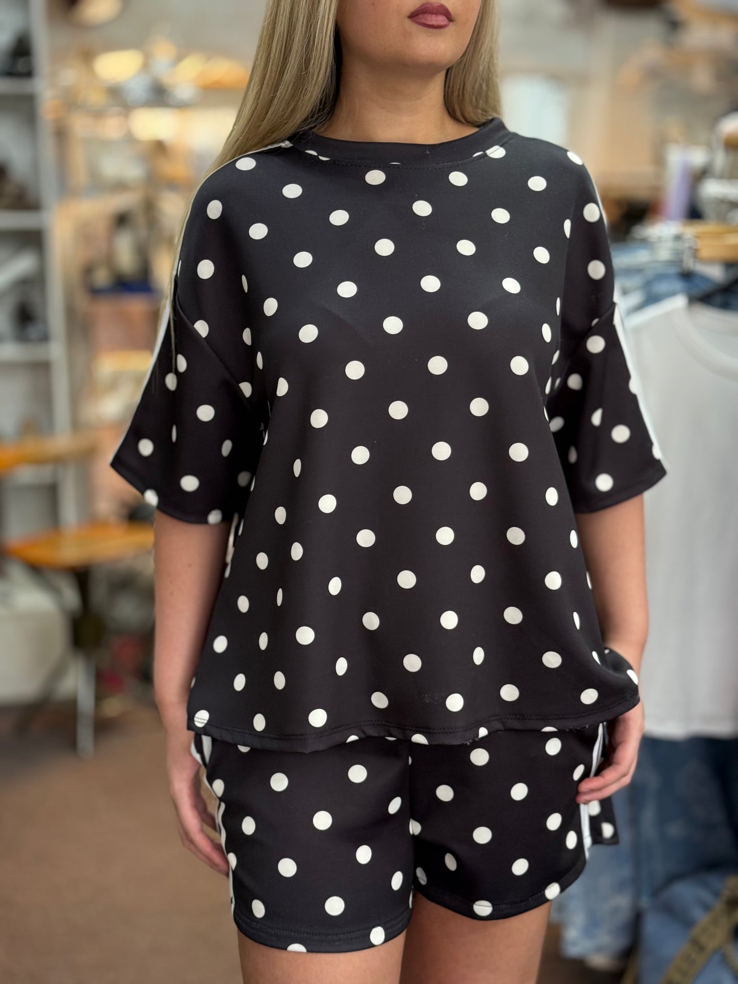 HANNAH-POLKA SHORTS CO ORD SET