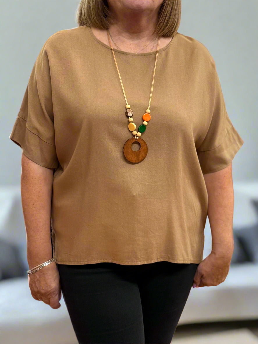 JEM BUTTON BACK TOP D/HEM