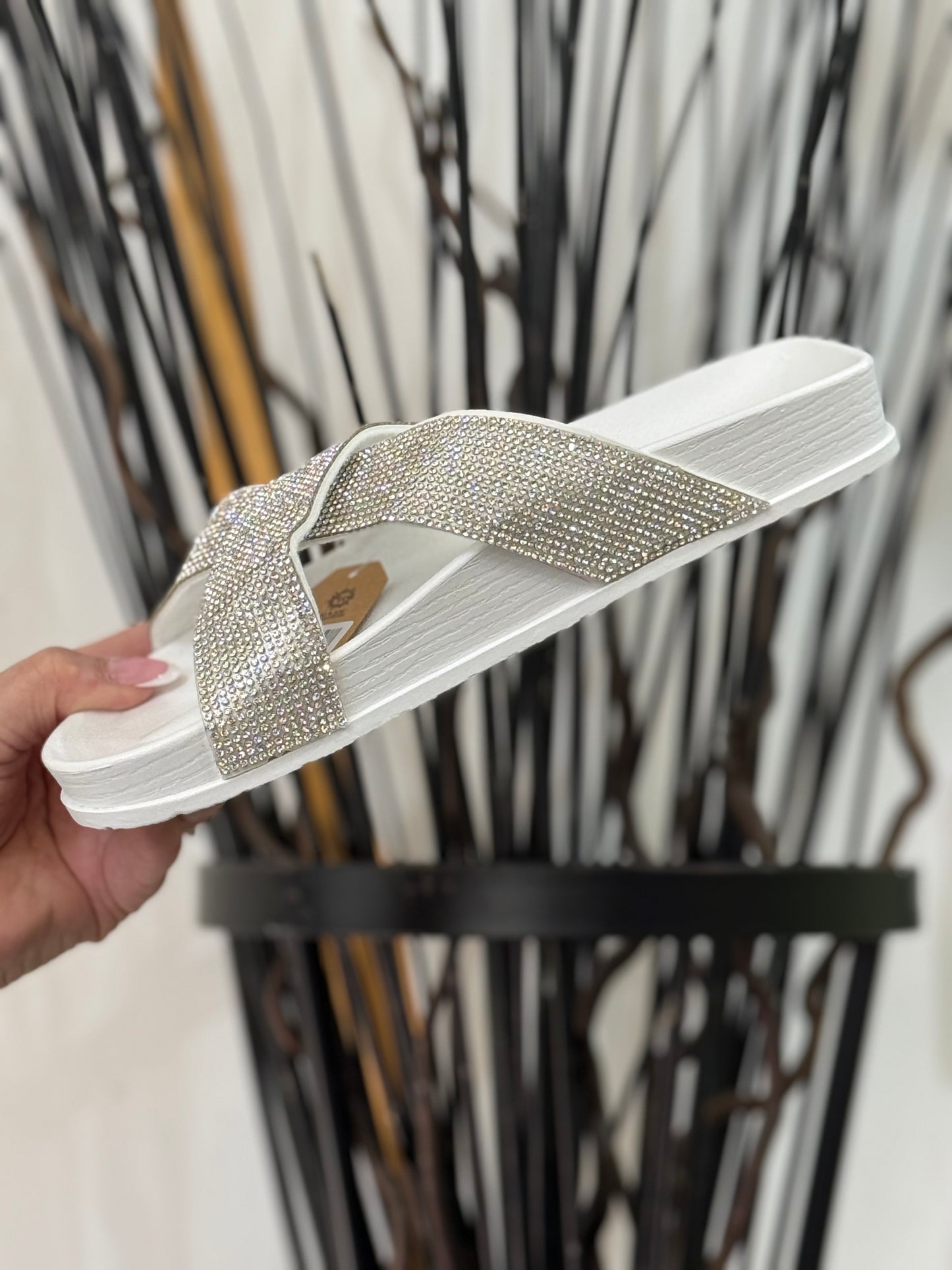 DUSK - POOLSIDE SPARKLE SLIDER