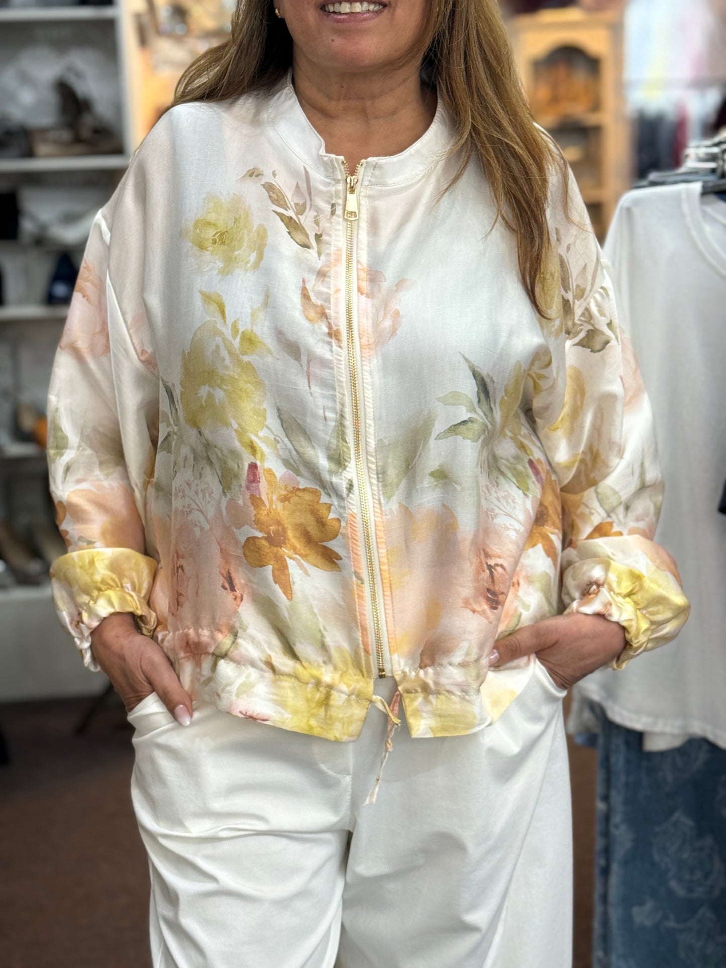 BARI- O/S IVEY SILKY FLORAL BLOUSON JKT