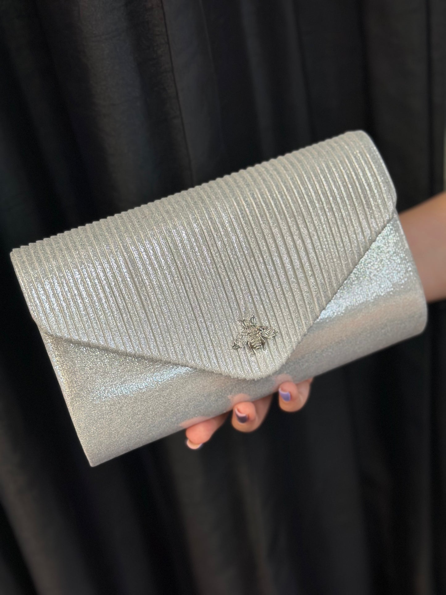 BEE METALLIIC CLUTCH BAG-
