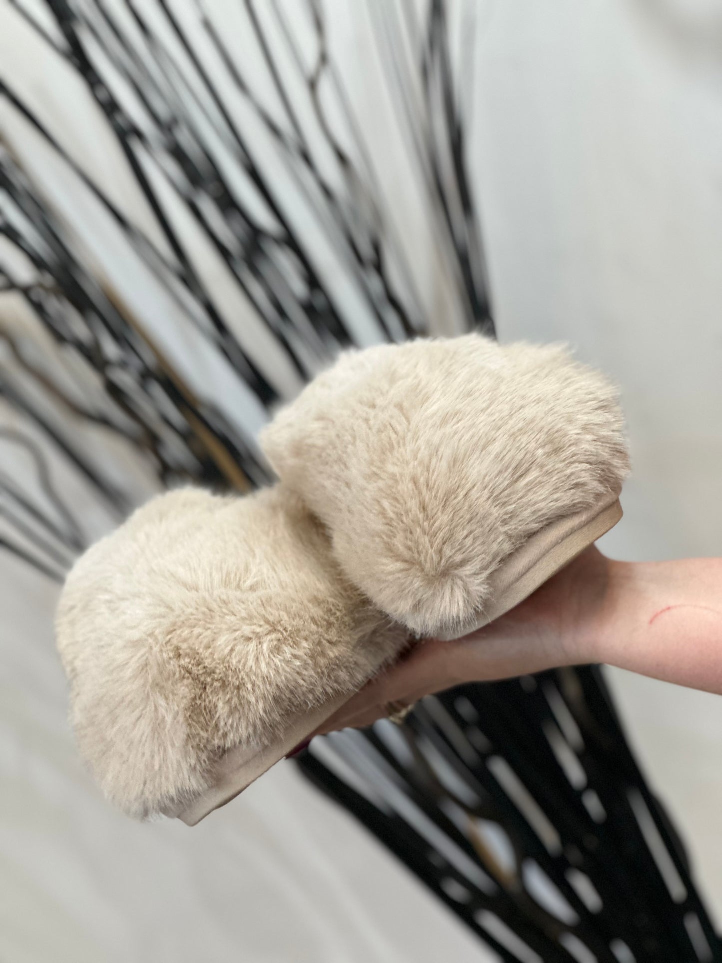 FLUFFY -F/FUR MULE SLIPPER -