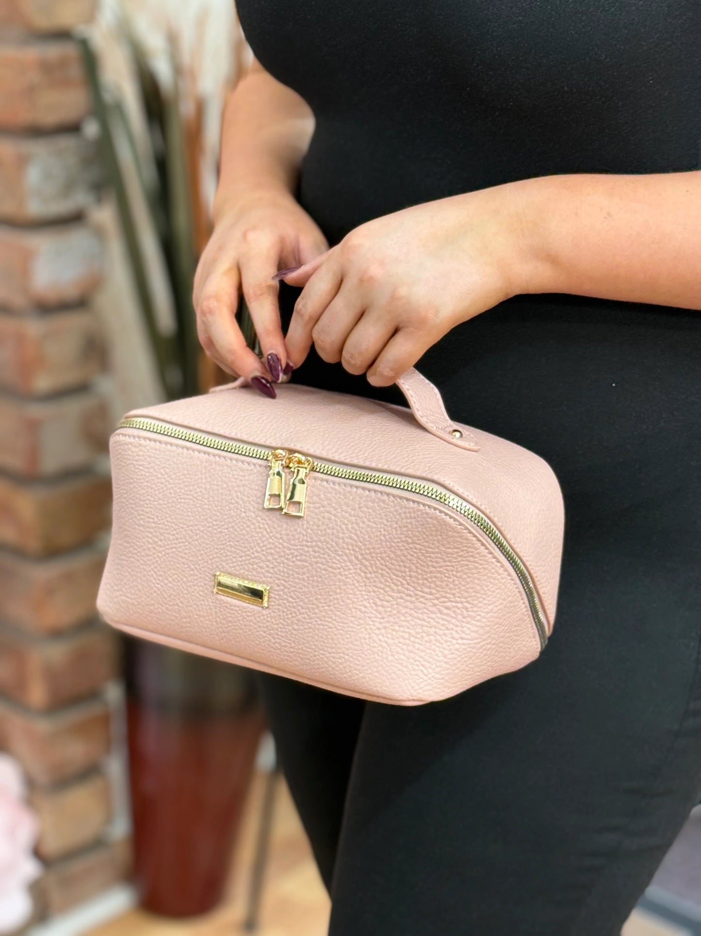 JETSETTER COLLECTION MAKEUP BAG