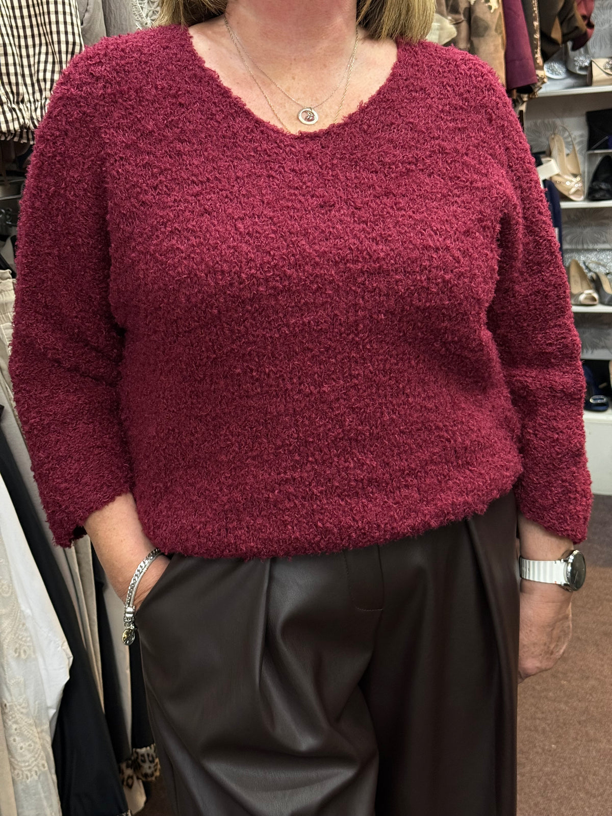 ELLA- POPCORN V NECK JUMPER