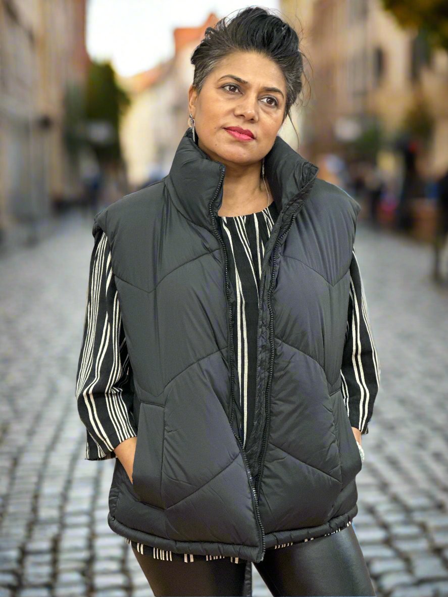 BYOUNG- BOMINA GILLET-BLACK- #LASTONELEFT