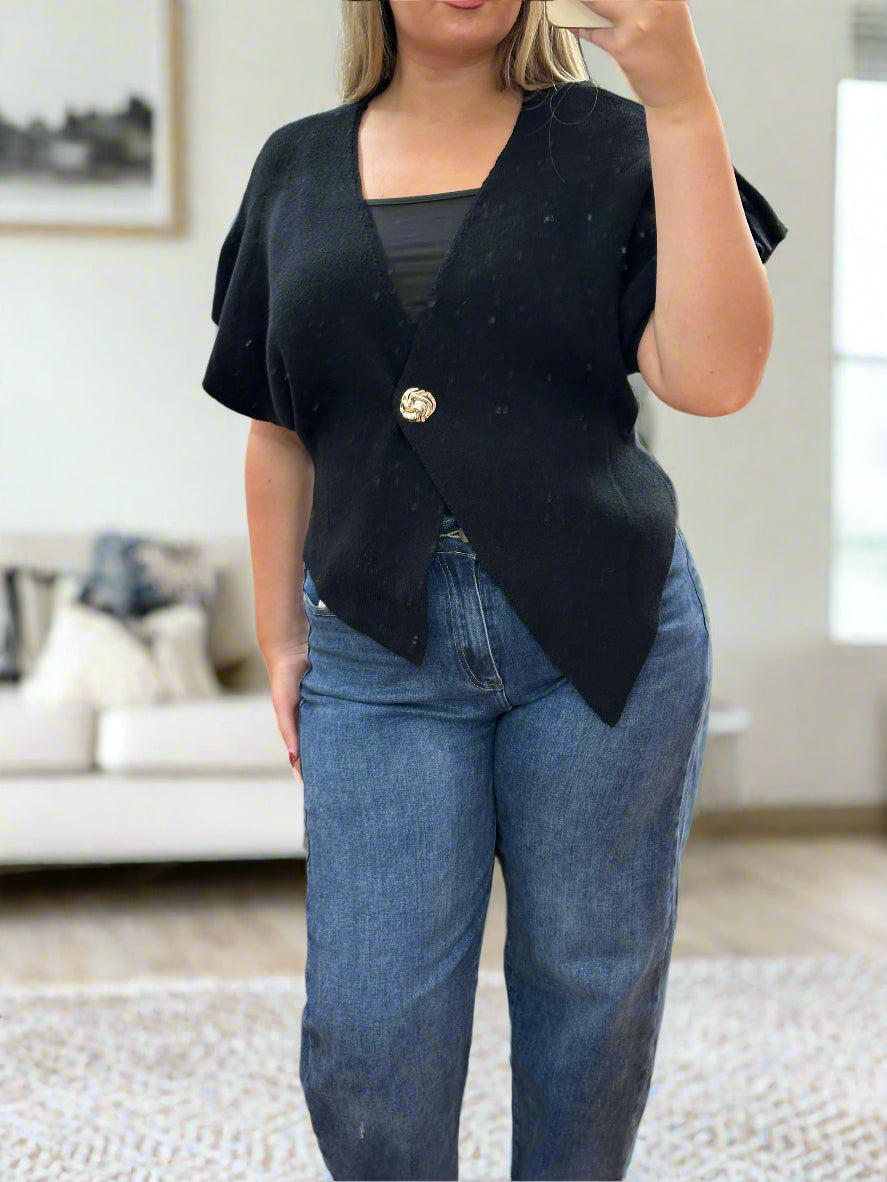 NIA-ASSTMETRIC 1 BUTTON SHRUG KNIT