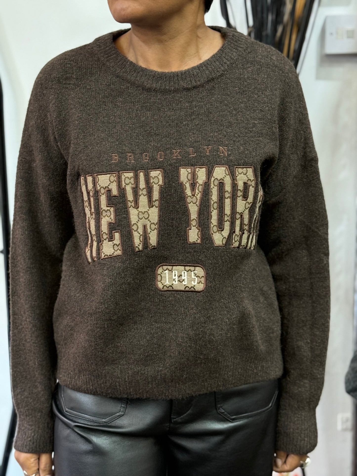 SOHO -NEW YORK LOGO JUMPER--đź–¤BLACKFRIDAYWKEND-AUTO 10%OFF@CHECKOUT