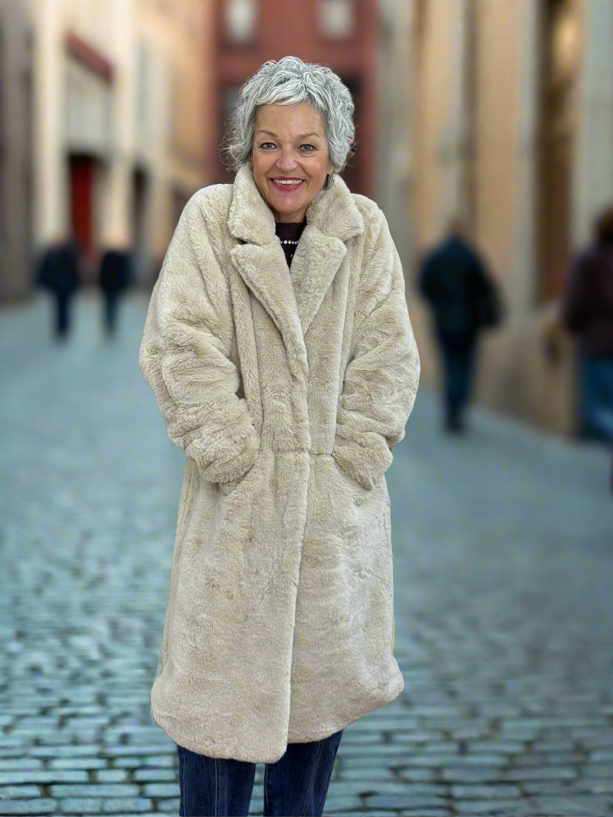 MELENIE -FAUX FUR FRONT POCKET COAT