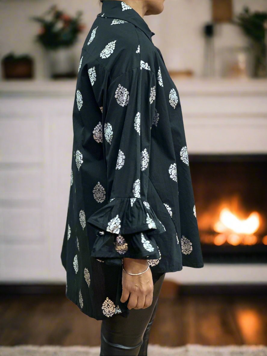 FOIL PAISLEY RUFFLE CUFF SHIRT