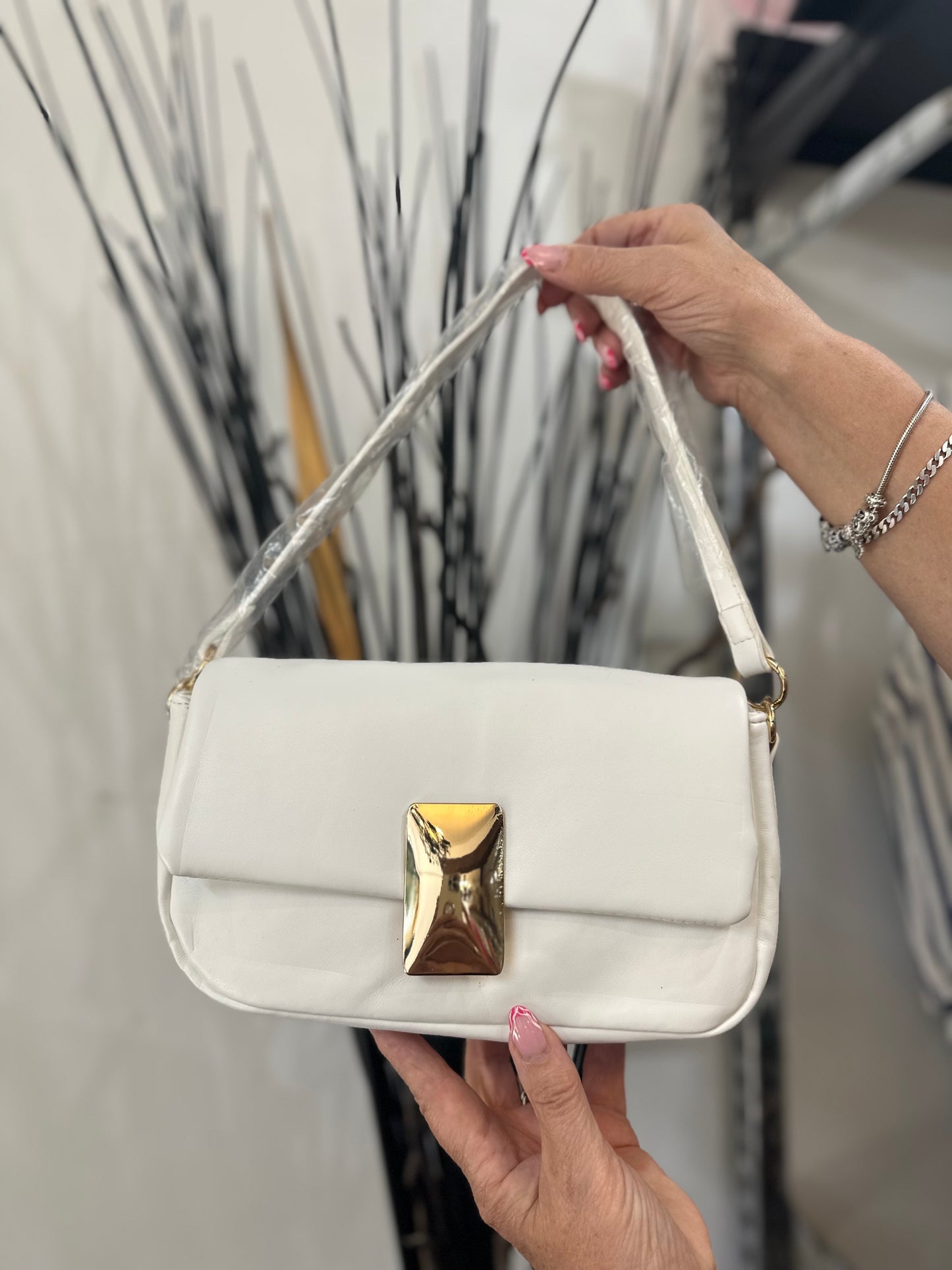 NIKKI SOFT TOUCH GOLD BUCKLE BAG