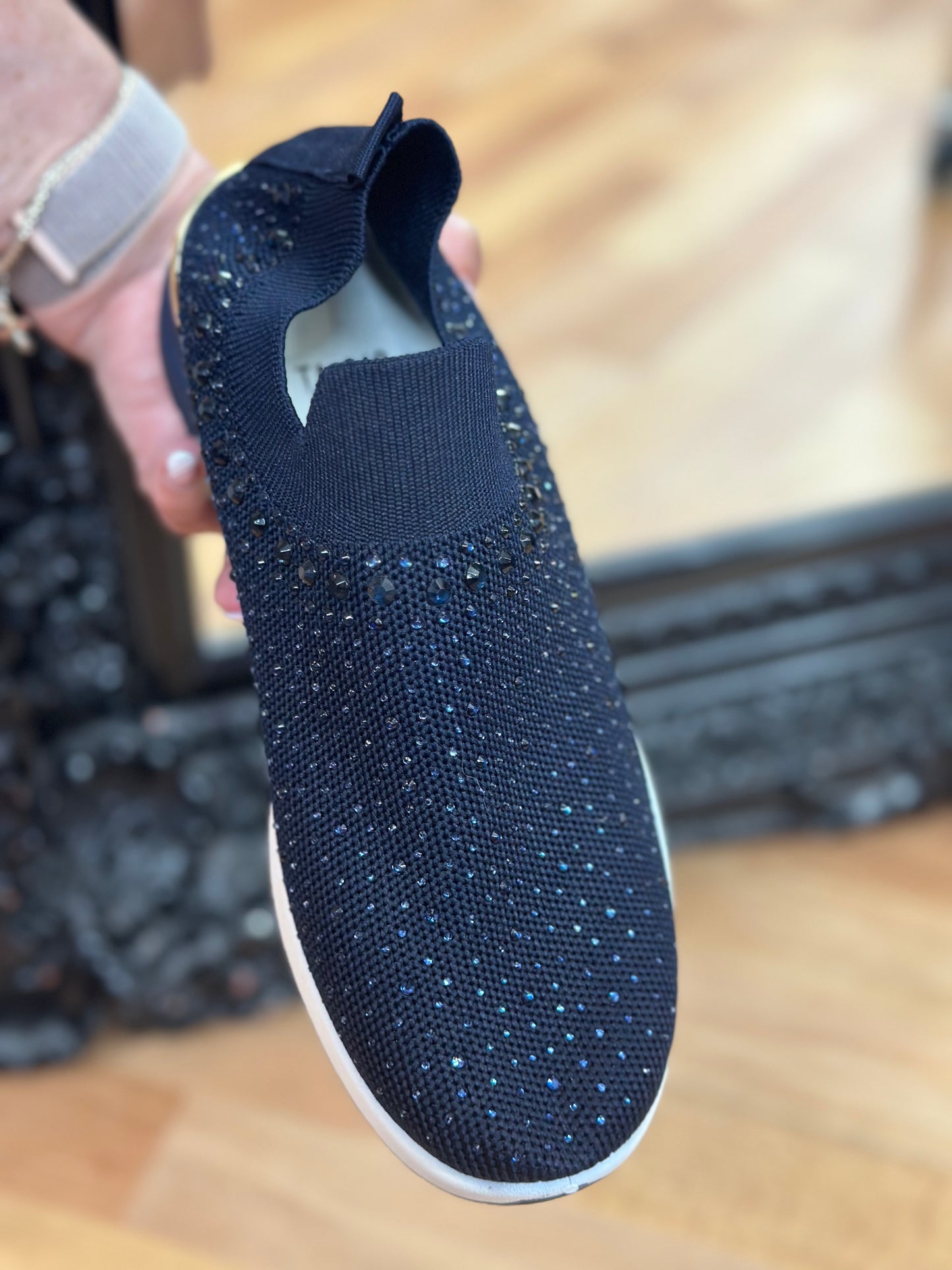 NAVY SPARKLE PUMP--FLASH%