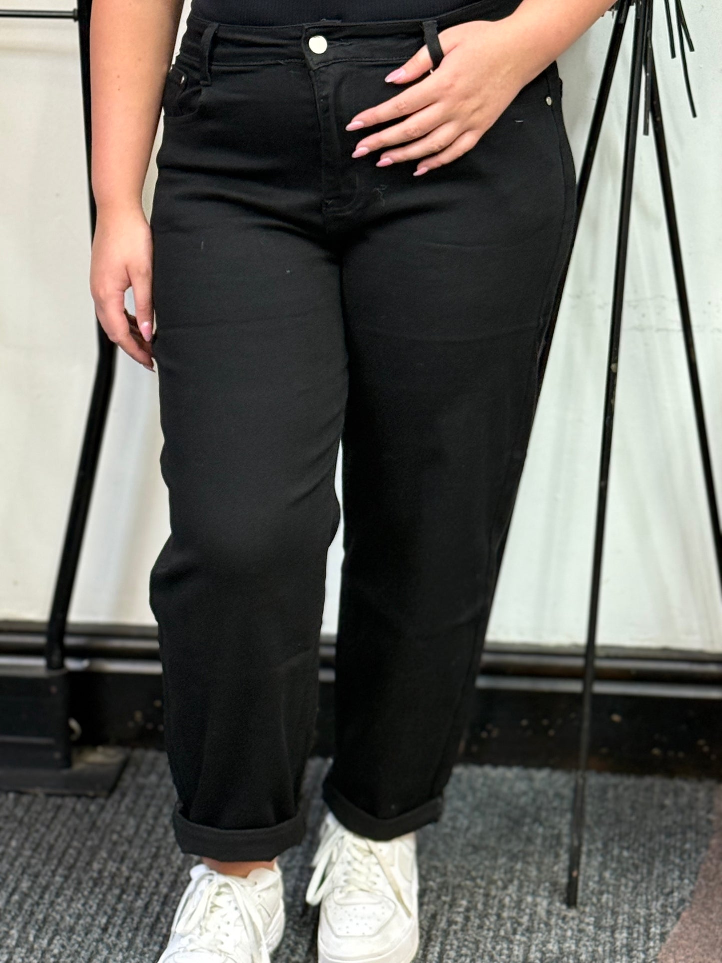 LARA-GSMACK BARREL JEAN-BLACK