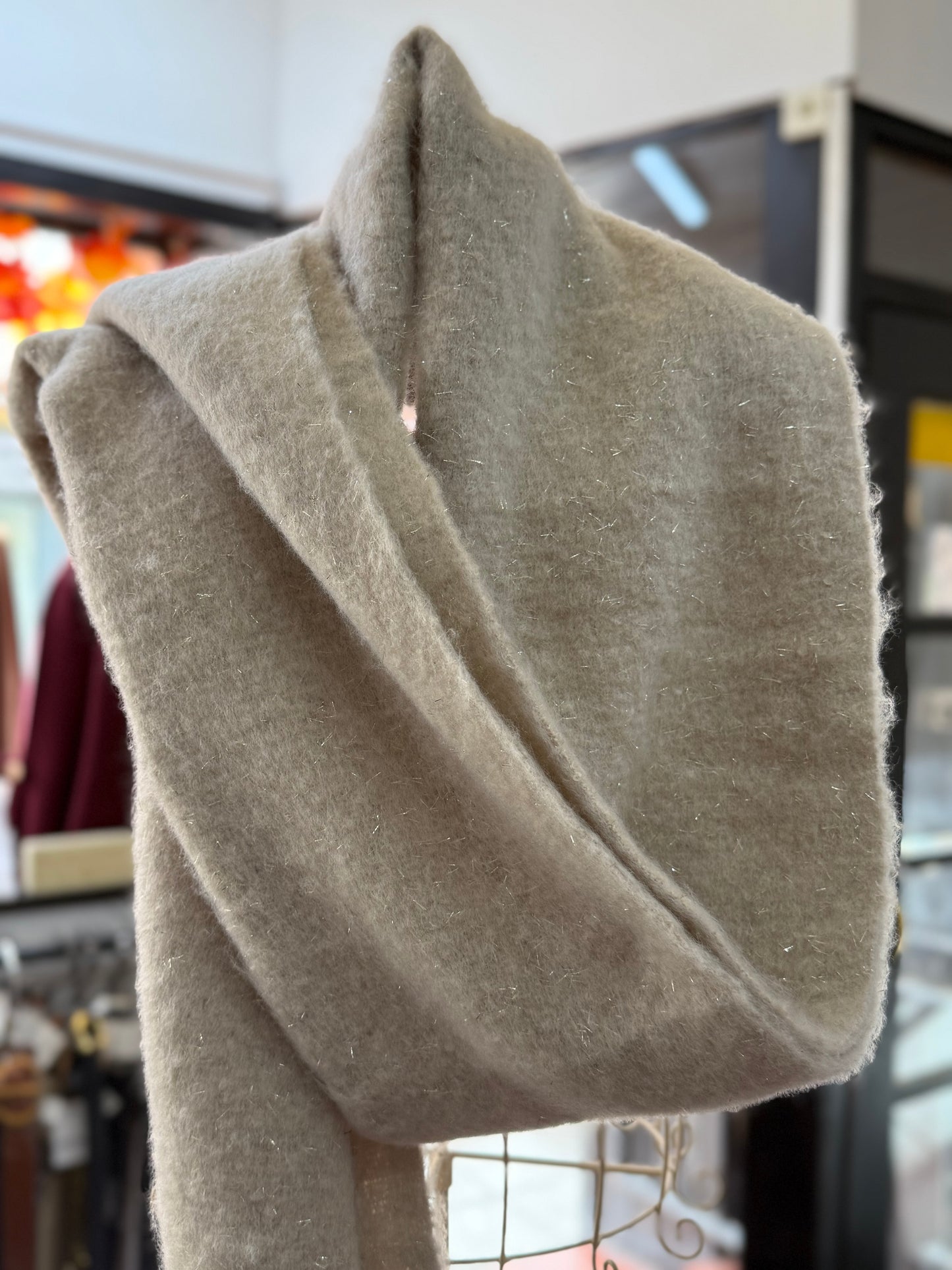THE CHUNKY TASSLE SCARF- STONE/LUREX