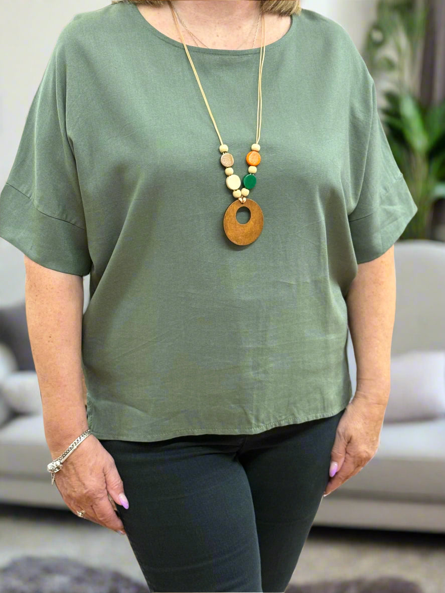 JEM BUTTON BACK TOP D/HEM