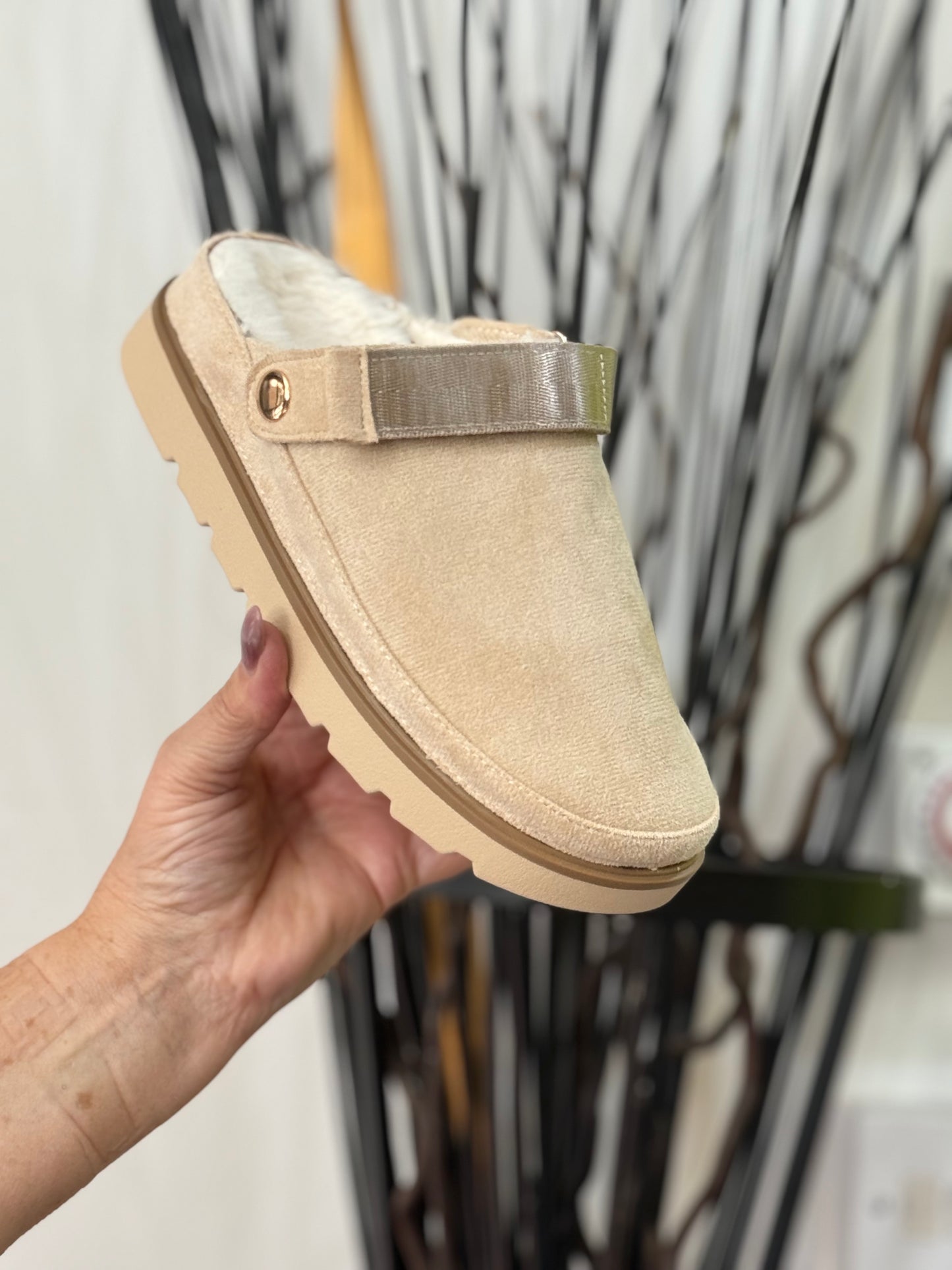 MACIE- SLINGBACK CLUGG- FUR BEIGE