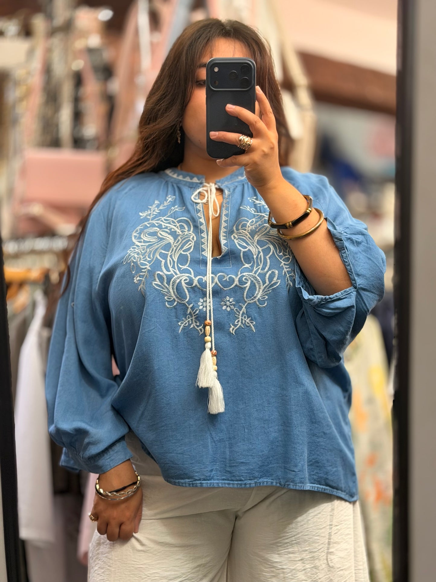 EMELIE-CHAMBRAY BOHO EMB TOP