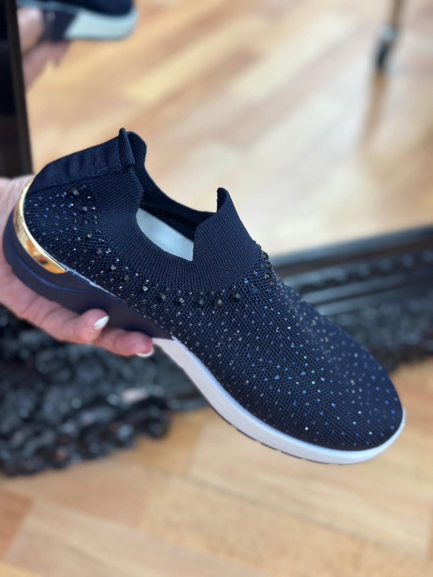 NAVY SPARKLE PUMP--FLASH%