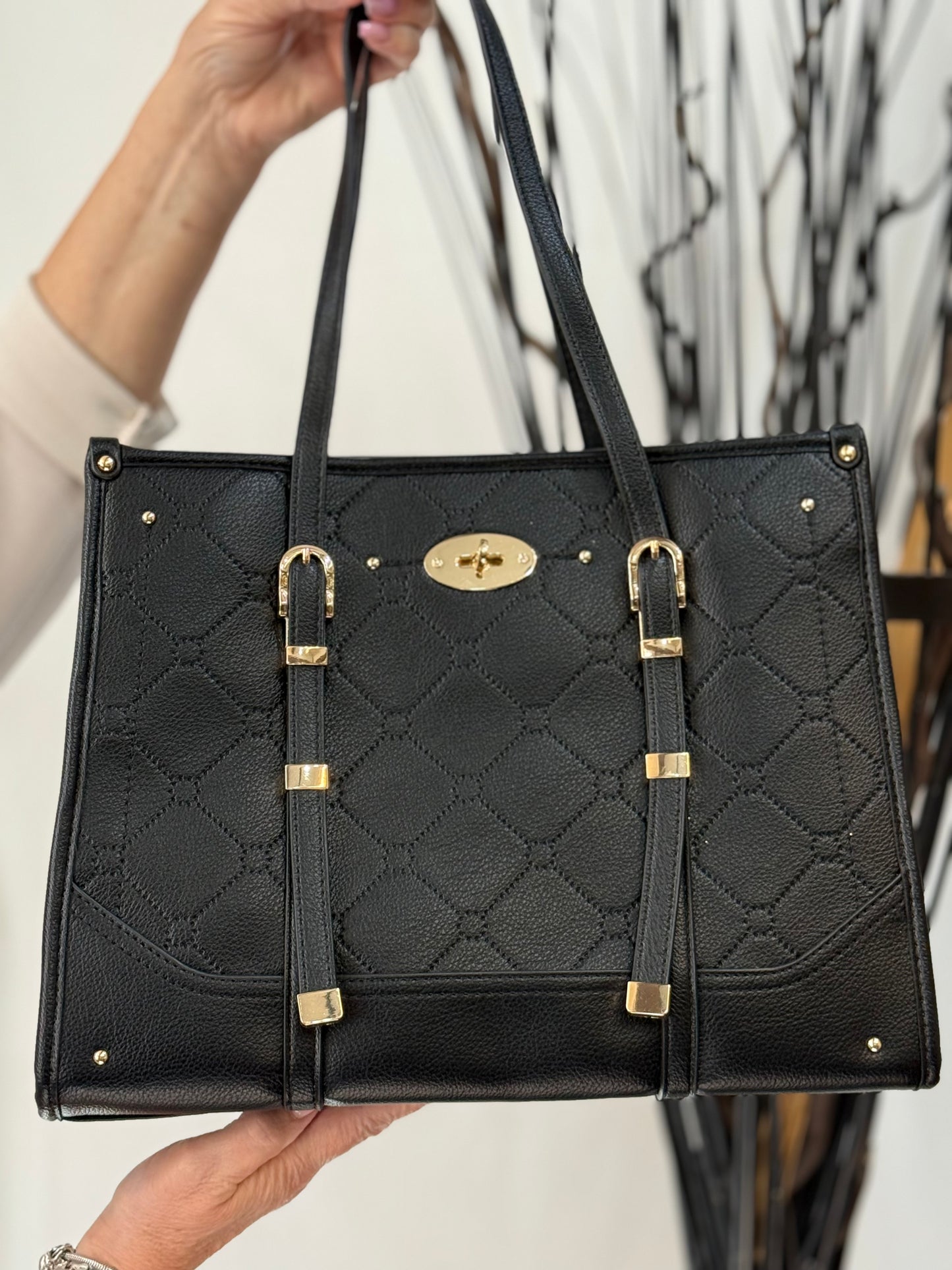 HEXI- SADDLE BUCKLE STRAP TOTE BAG