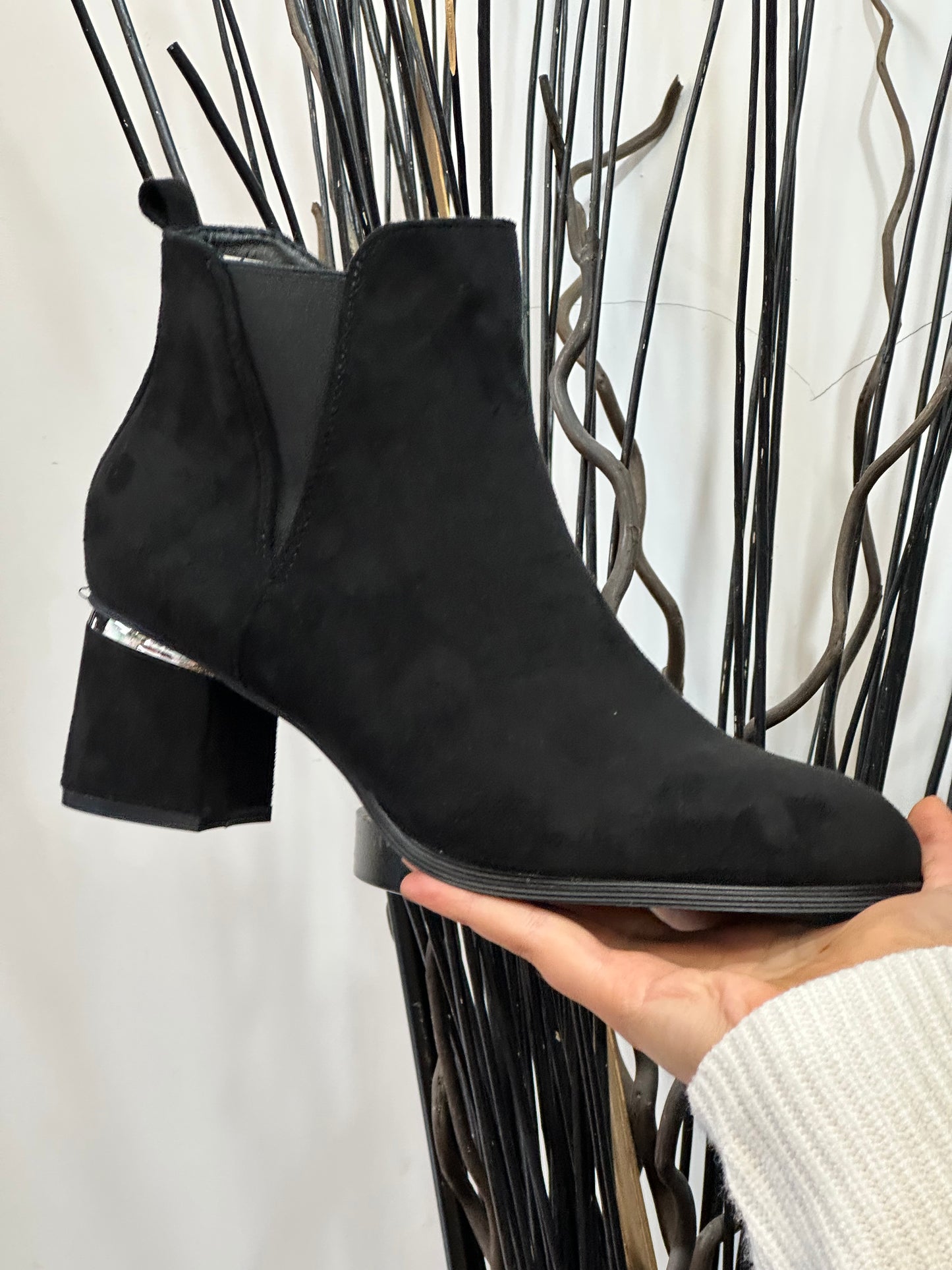 ADA- SUEDETTE ANKLE BOOT-BLACK -
