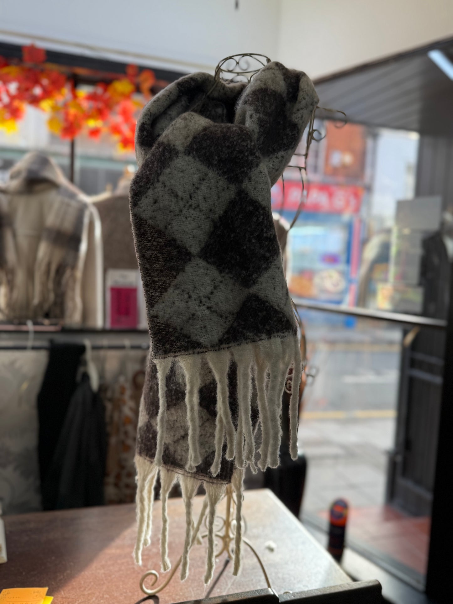 THE CHUNKY TASSLE SCARF- ARGYLE