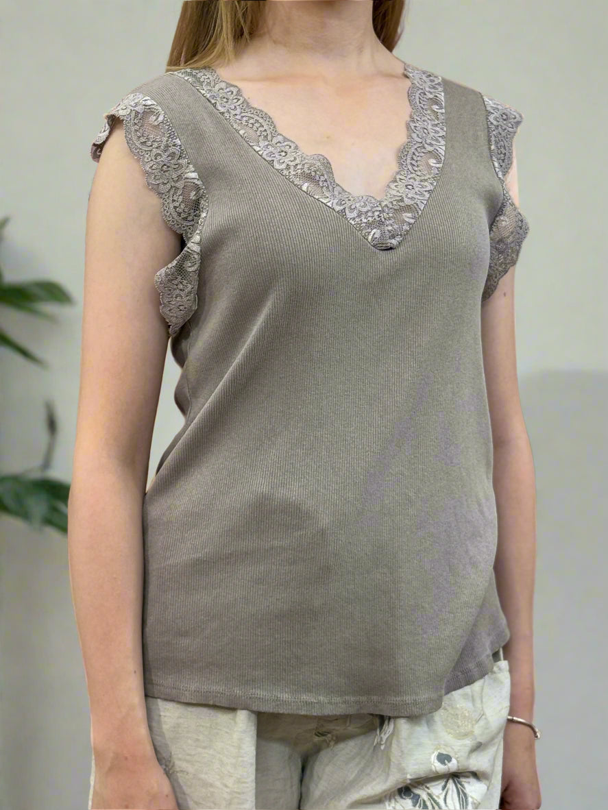 LIZZIE- RIB LACE V-VEST TOP
