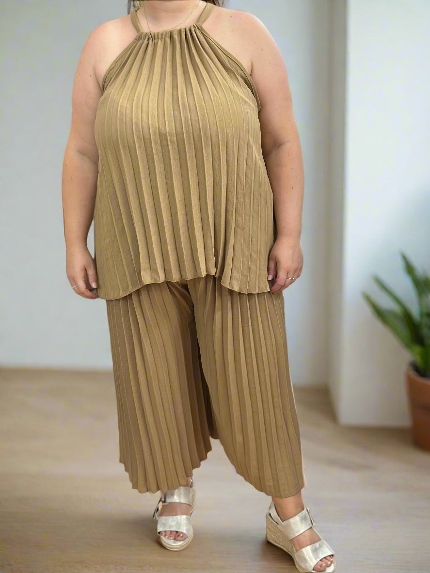 CHESCA PLEATS- DARCY CUTAWAY/CULOTS SET