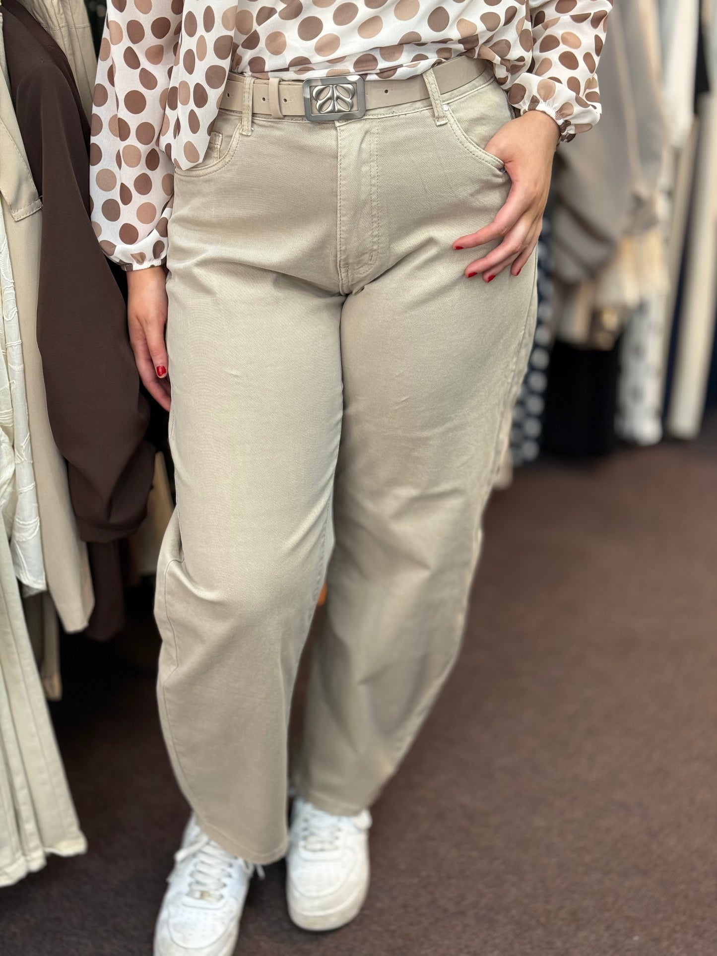 ELLIE -BELTED BALLOON FIT- TAUPE