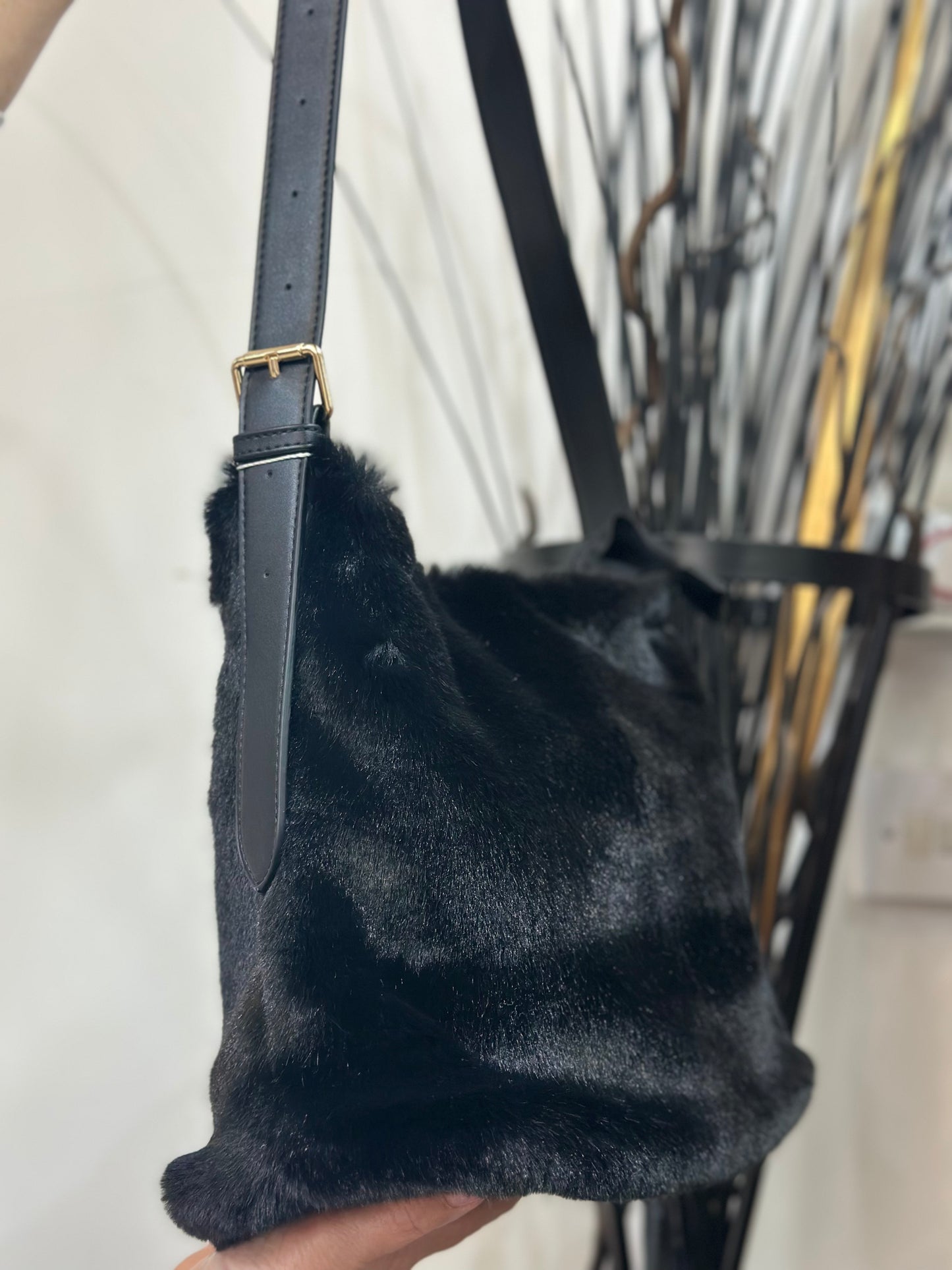 TYRA FAUX FUR SHOULDER TOTE BAG