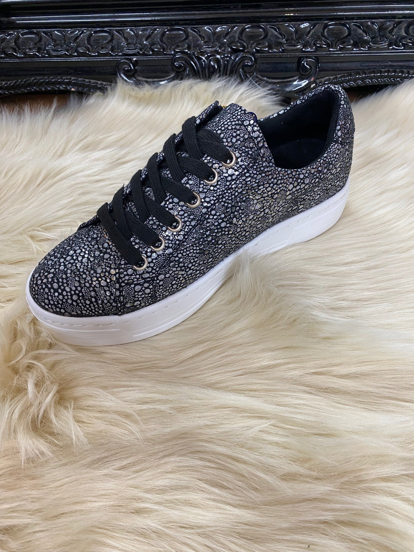 JUDD LUNAR TRAINER-BLACK SPARKLE-#STOCKROOM FLASHSALE