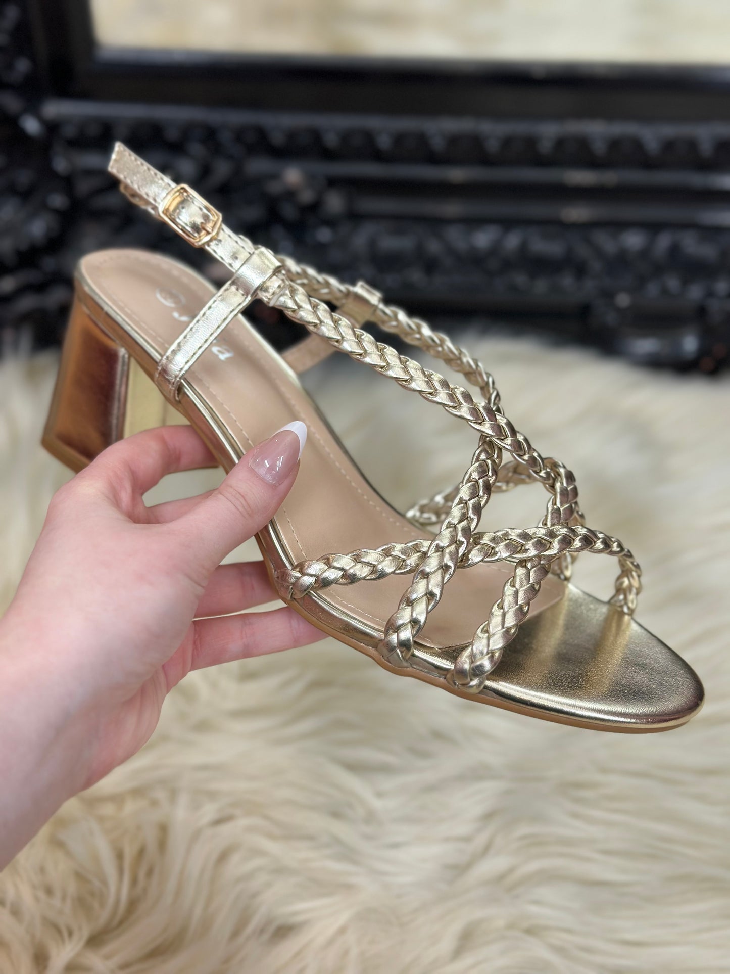 JOIA WOVEN SANDAL -METALLIC GOLD -