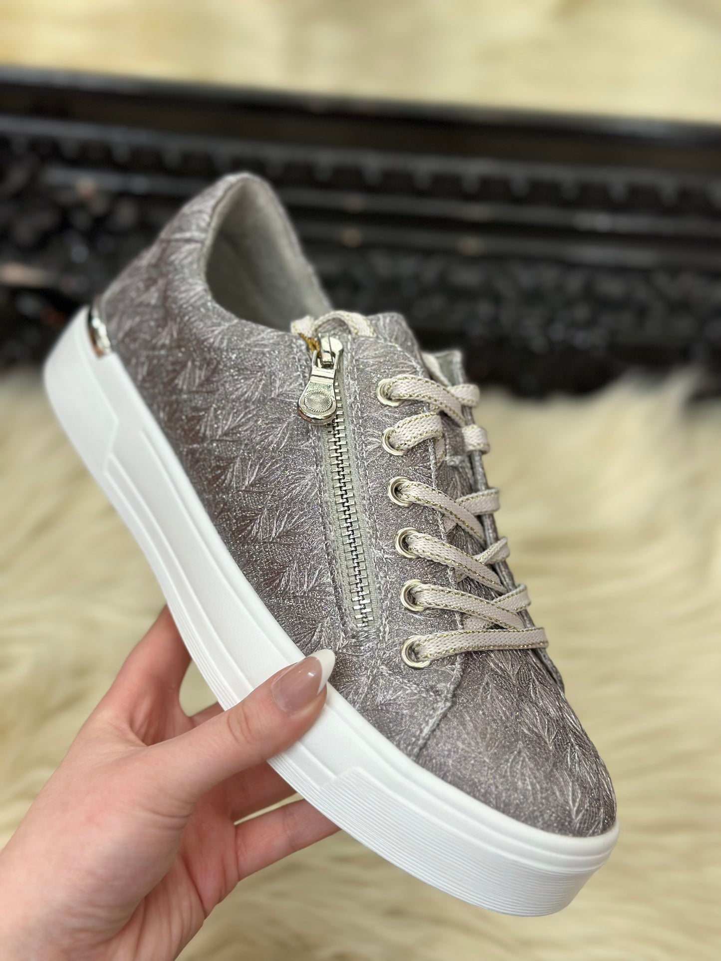 LUNAR LAYNE TRAINER- PEWTER
