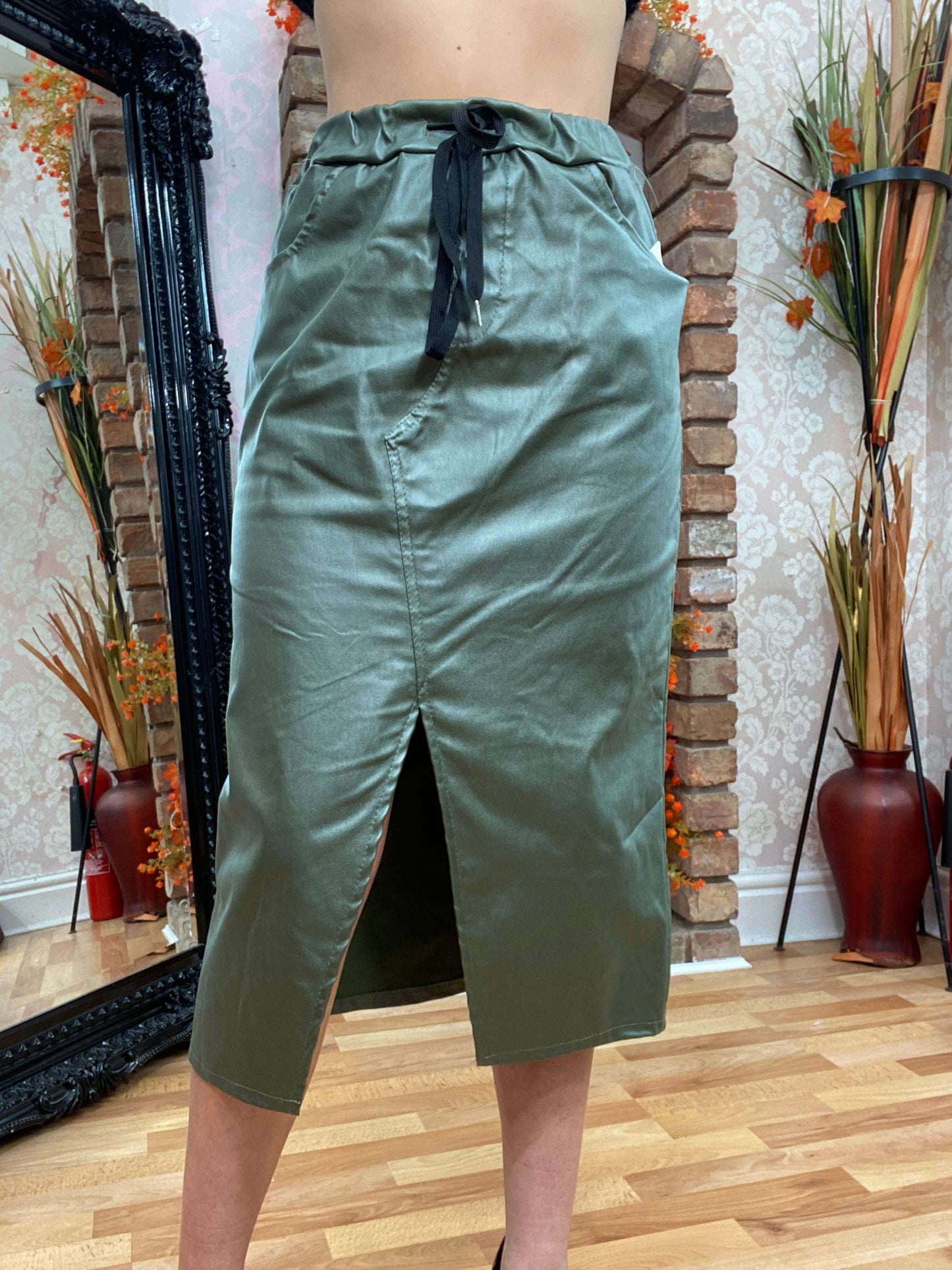 PU MAGIC SKIRT - #LASTONELEFT