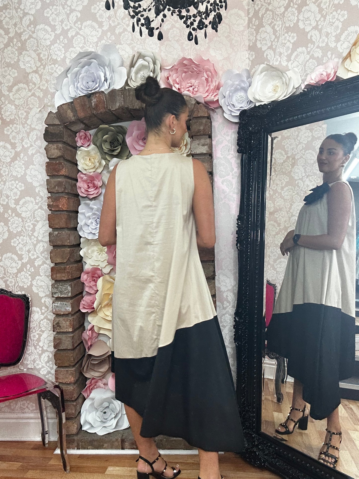 CORSAGE PANEL DRESS - END OF LINE